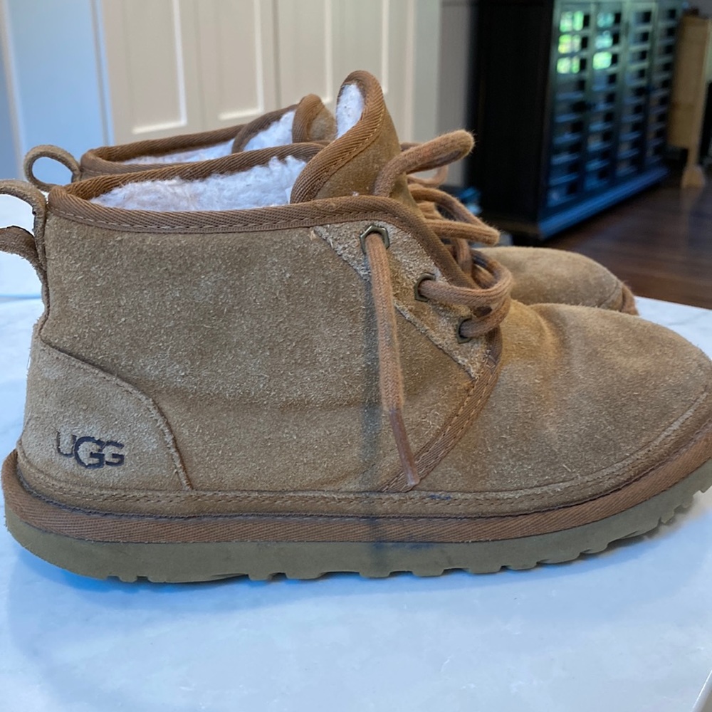 UGG kids Neumel suede boot